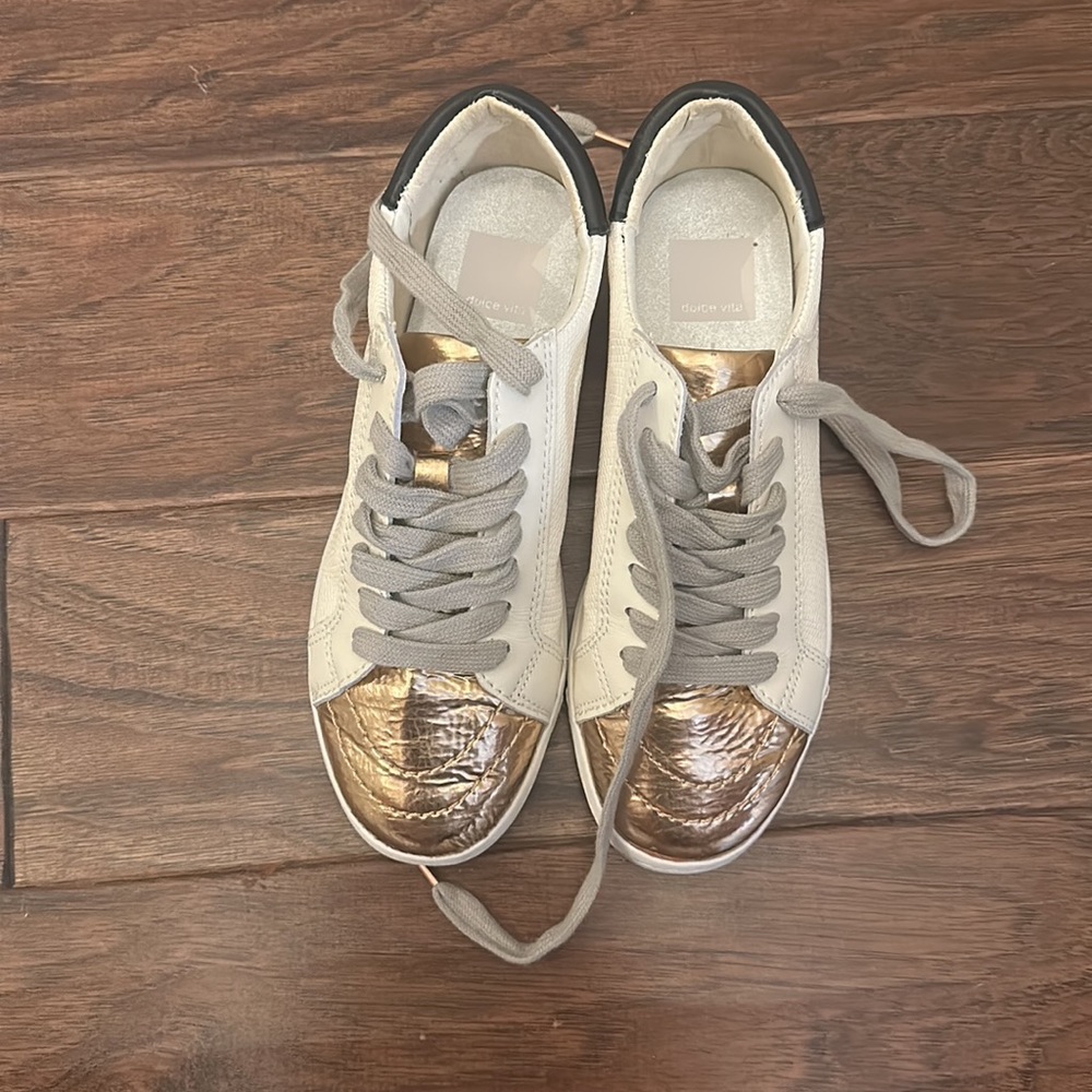 Dolce Vita Sneakers